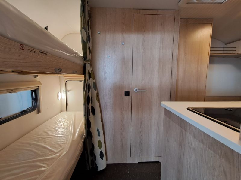 En venta Adria ADRIA AVIVA 360 DK Blanco 2023 Barcelona foto 5