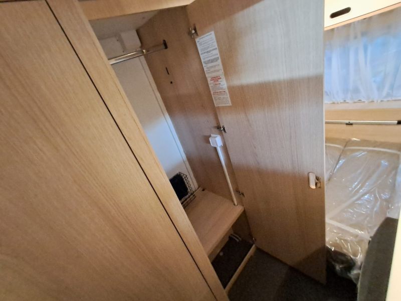 En venta Adria ADRIA AVIVA 360 DK Blanco 2023 Barcelona foto 10