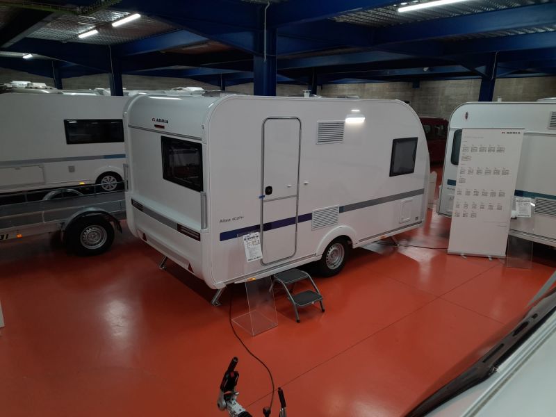 En venta Adria ADRIA ALTEA 402 PH Blanco 2025 Barcelona foto 4