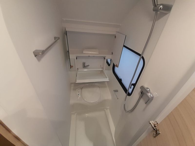 En venta Adria ADRIA ALTEA 402 PH Blanco 2025 Barcelona foto 18