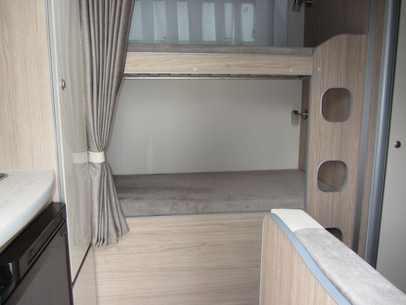 En venta Across Safari 430 CDL ( 750 kg ) Blanco 2025 Sevilla foto 11