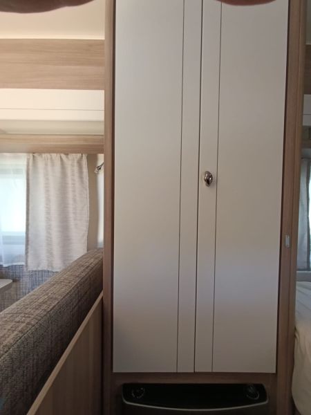 En venta Hobby 390 Sf Ontour Blanco 2022 Barcelona foto 4