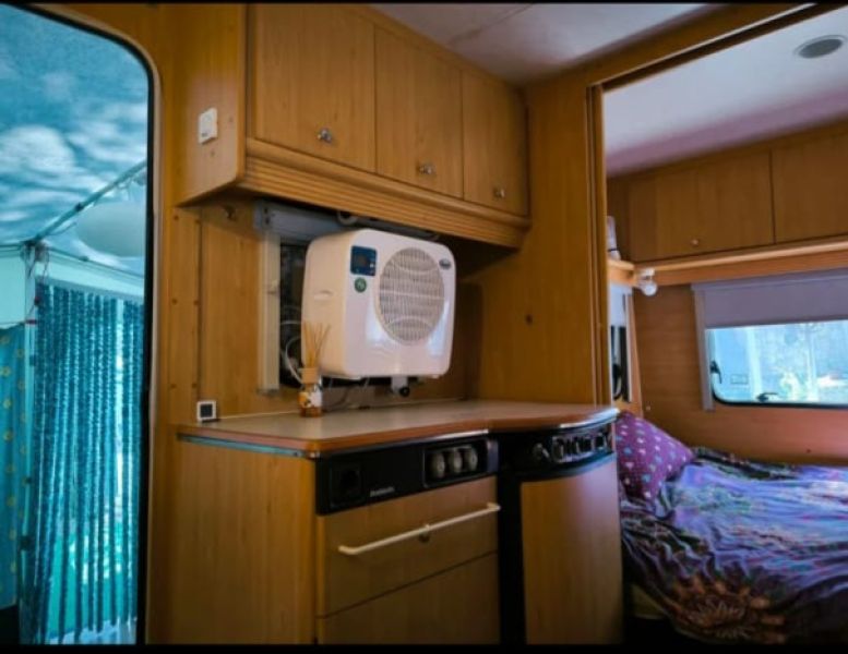 En venta Dethleffs Camper Beige 1982 Barcelona foto 6