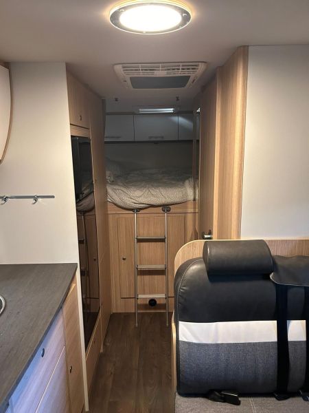 En venta Sunlight A-70 Blanco 2018 Navarra foto 4