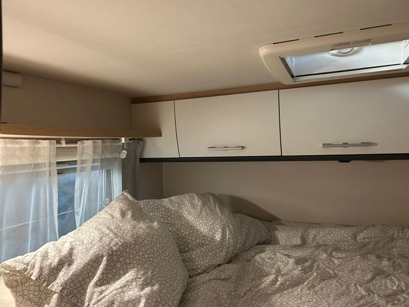 En venta Sunlight A-70 Blanco 2018 Navarra foto 9