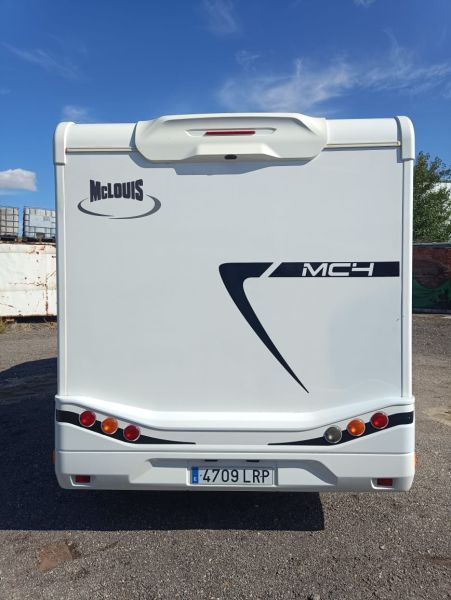 En venta McLouis MC4 273 Blanco 2021 Madrid foto 5