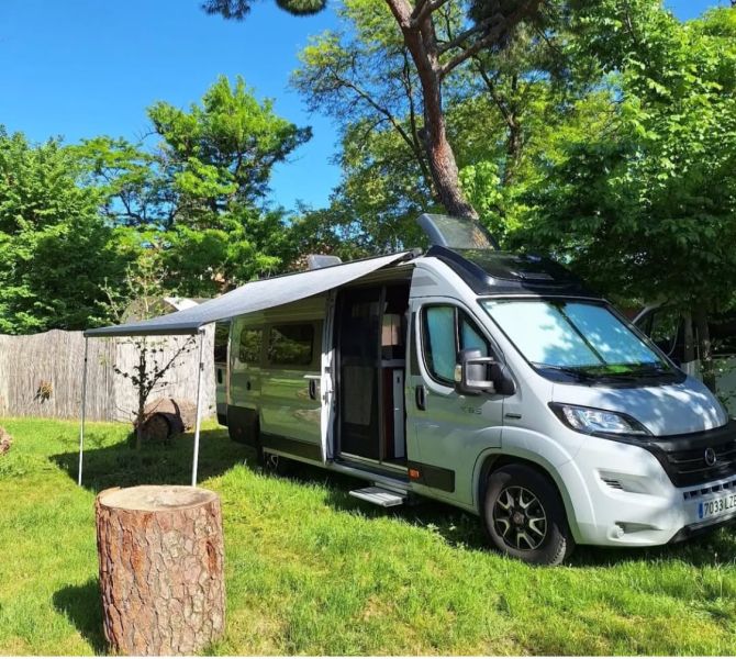 En venta Mobilvetta Almirall 650,  Gris 2022 Valencia foto 11
