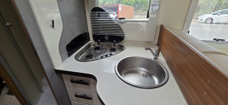 En venta Elnagh Baron 579 Blanco 2023 Barcelona foto 10