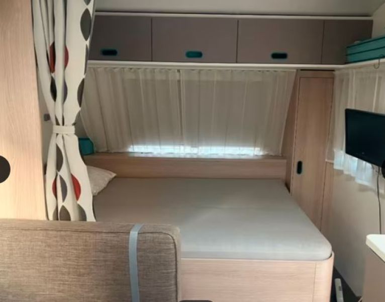 En venta Adria  AVIVA 495LM Blanco 2019 Alicante foto 4