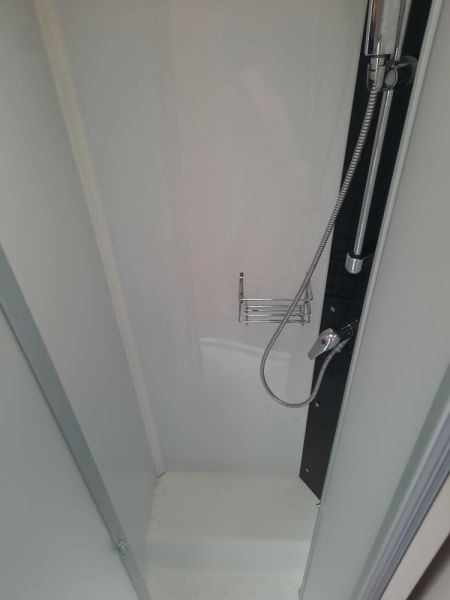 En venta Dethleffs Trend T7057 DBL Blanco 2020 Guipúzcoa foto 7