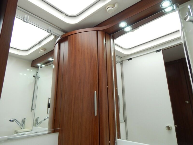 En venta Hymer / Eriba / Hymercar B 514 SL ERIBA Gris 2007 Barcelona foto 5