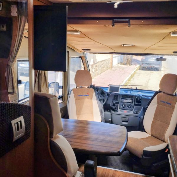 En venta Eura Mobil Nobel art liner 2 Blanco 2009 Málaga foto 11