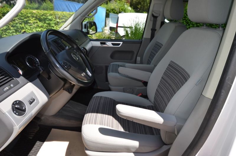 En venta Volkswagen T5 California Blanco 2015 Málaga foto 4
