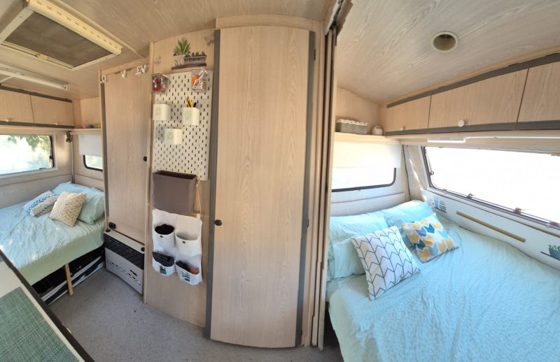 En venta Dethleffs New Line 465T Blanco 1992 Murcia foto 5