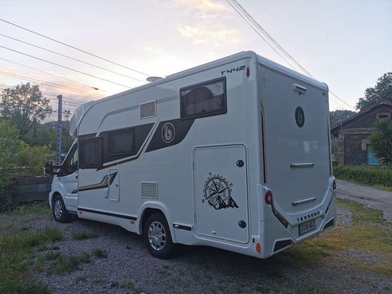 En venta Benimar Tessoro 442 Blanco 2023 Asturias foto 2