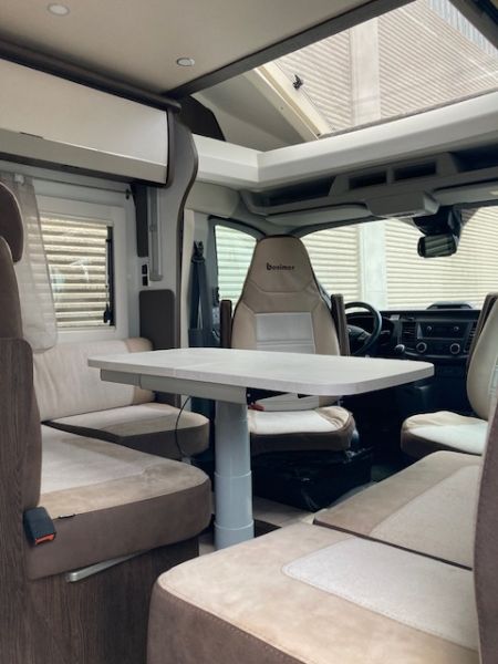 En venta Benimar Tessoro 442 Blanco 2022 Barcelona foto 2