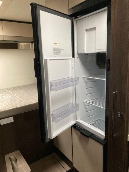 En venta Benimar Tessoro 442 Blanco 2022 Barcelona foto 6