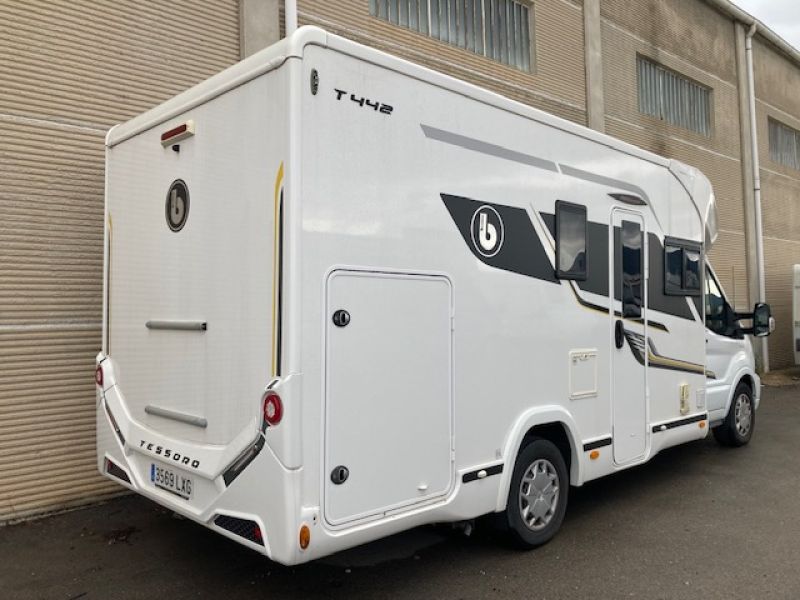 En venta Benimar Tessoro 442 Blanco 2022 Barcelona foto 9