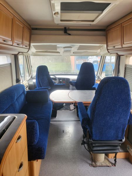 En venta Hymer / Eriba / Hymercar HYMER  694 Blanco 2001 Sevilla foto 6