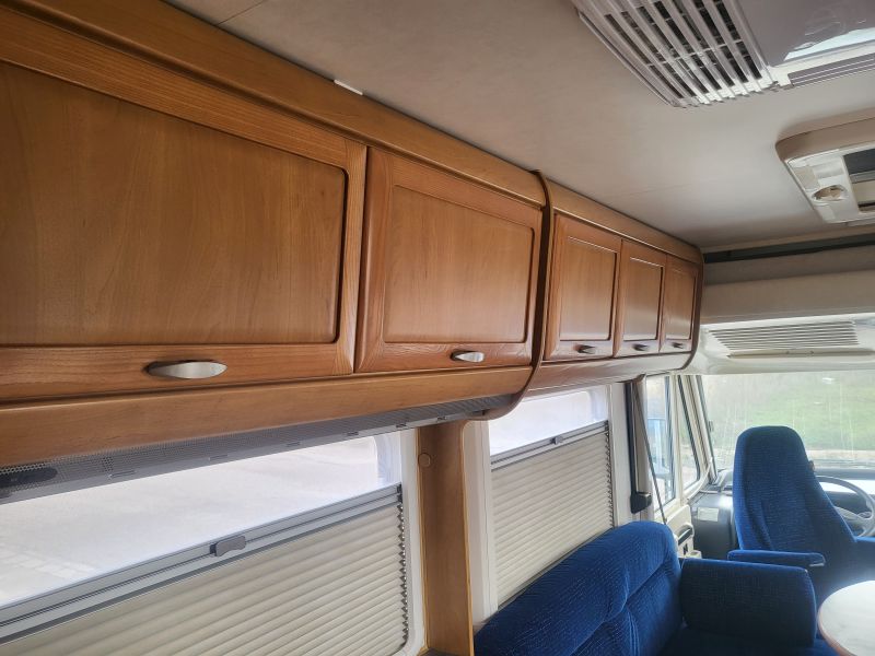 En venta Hymer / Eriba / Hymercar HYMER  694 Blanco 2001 Sevilla foto 8