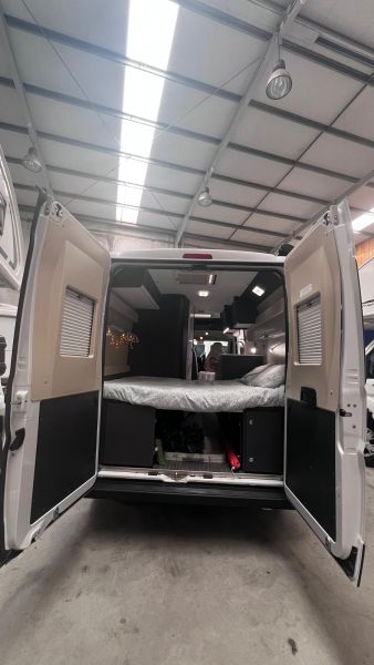 En venta McLouis Menfys Maxi 3 Blanco 2023 Sevilla foto 10