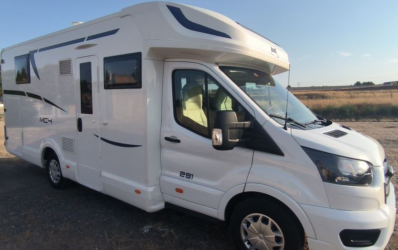 En venta Ford mc4 281 Blanco 2002 Albacete foto 4