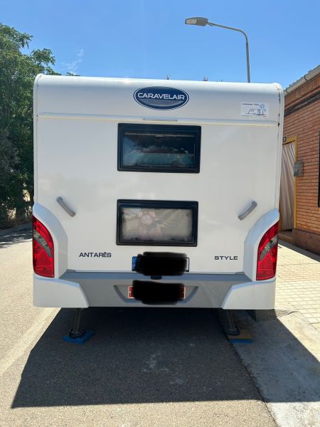 En venta Caravelair Antares 486 Style Family Blanco 2019 Zaragoza foto 2