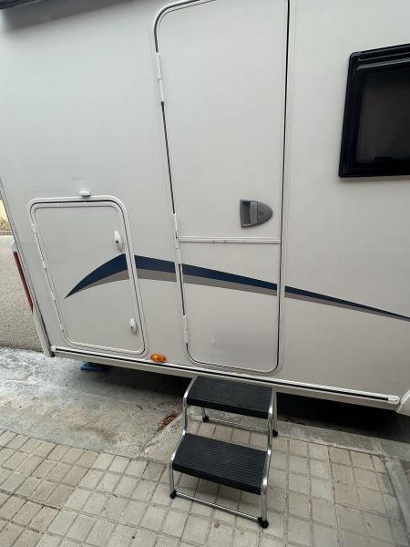 En venta Caravelair Antares 486 Style Family Blanco 2019 Zaragoza foto 7