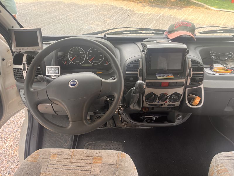 En venta Adria Coral 660sp Blanco 2005 Lleida foto 4