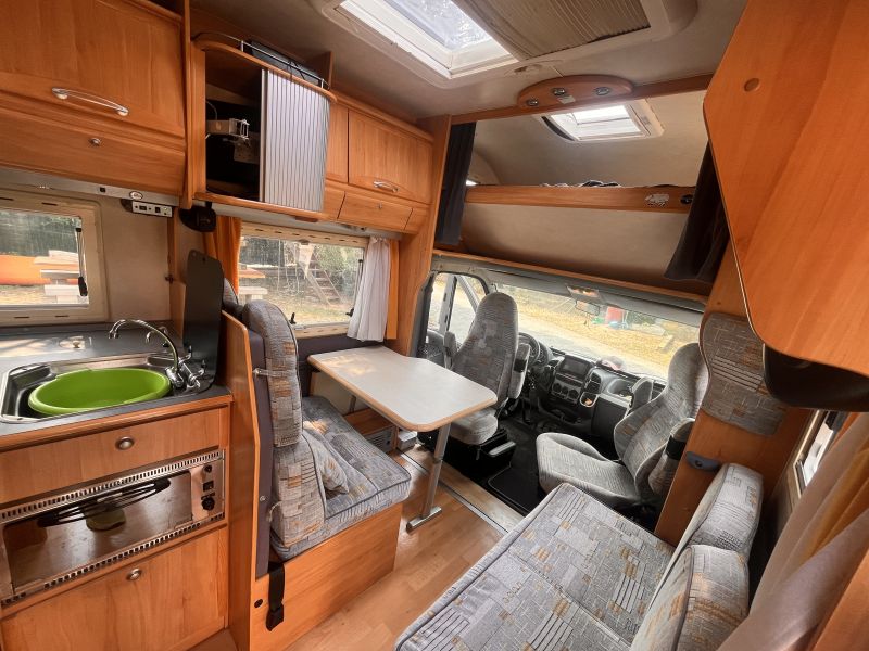 En venta Adria Coral 660sp Blanco 2005 Lleida foto 6