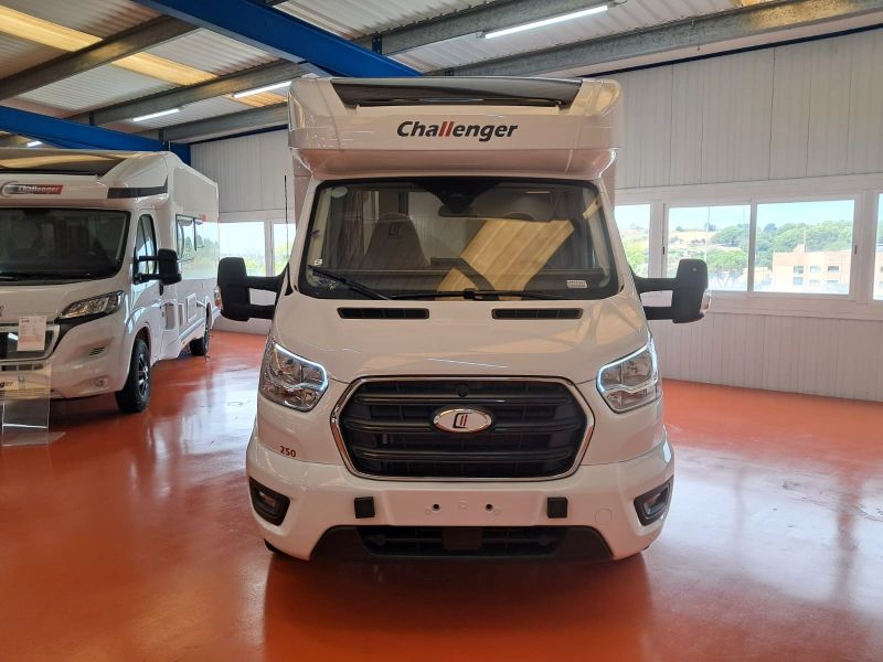 En venta Challenger Challenger Ford 250 2025 Blanco 2025 Barcelona foto 4