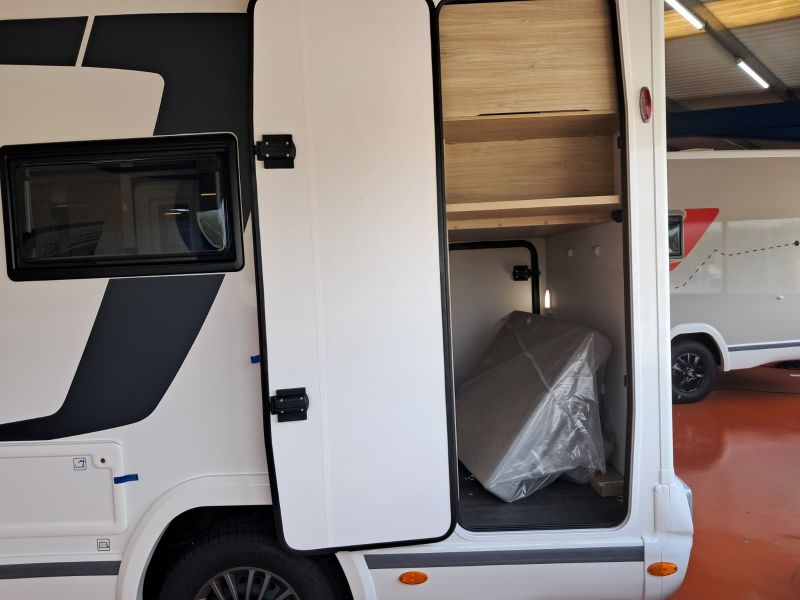 En venta Challenger Challenger Ford 250 2025 Blanco 2025 Barcelona foto 20