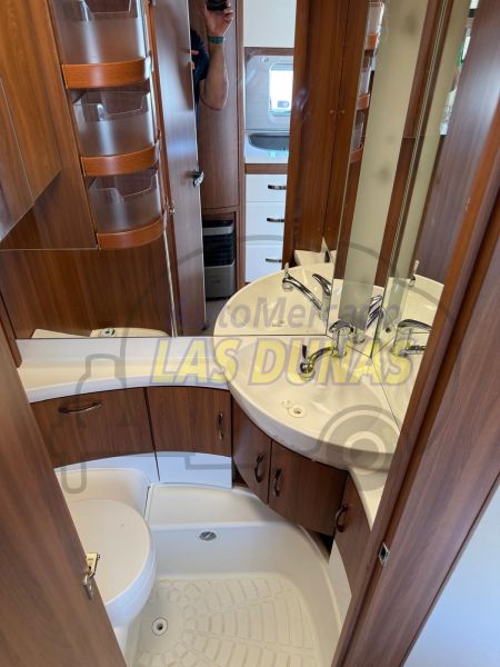 En venta Hobby Excelente 560 UL Blanco 2014 Alicante foto 9