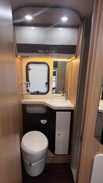 En venta McLouis GLAMYS 222 Blanco 2022 Sevilla foto 9