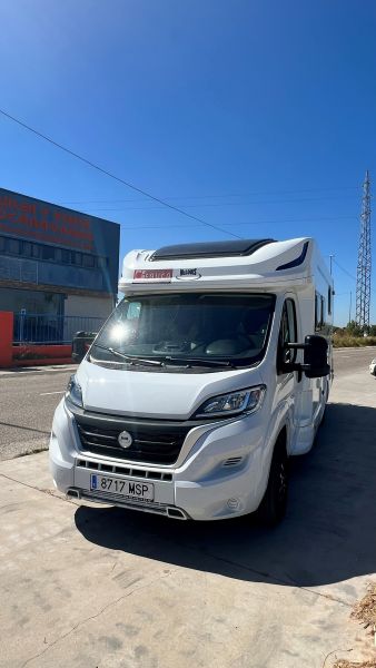 En venta McLouis MC 4 273 Blanco 2023 Sevilla foto 4