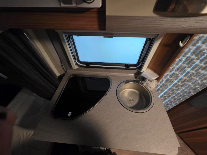 En venta Weinsberg 390 QD Blanco 2019 Málaga foto 4