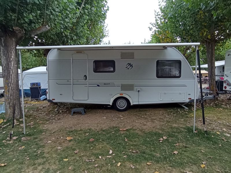 En venta Knaus Sport 500QDK Blanco 2013 Barcelona foto 1