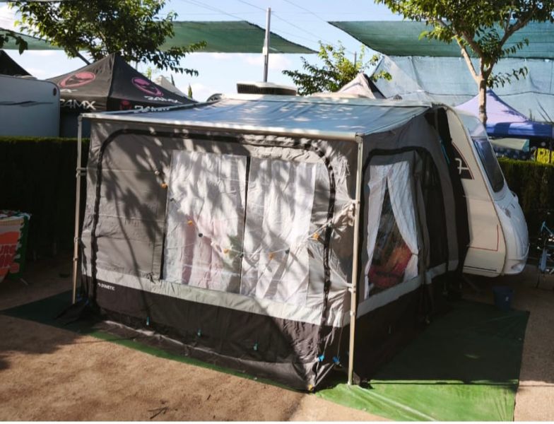 En venta Sterckeman 420 CP CONFORT Blanco 2015 Málaga foto 2