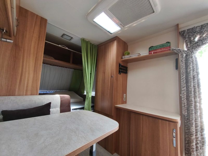 En venta Sterckeman 420 CP CONFORT Blanco 2015 Málaga foto 13