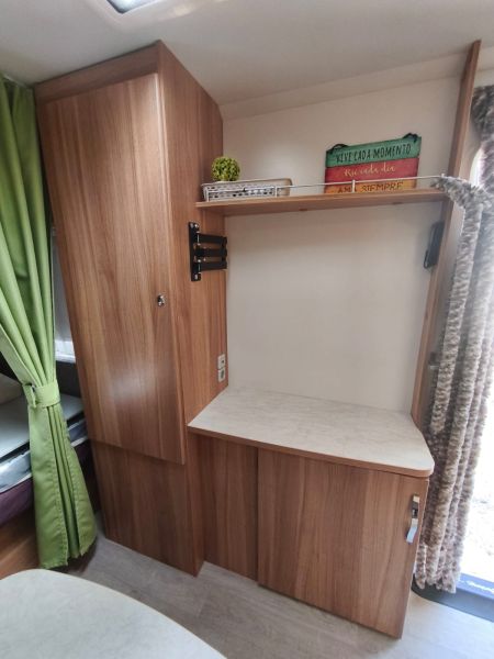 En venta Sterckeman 420 CP CONFORT Blanco 2015 Málaga foto 15