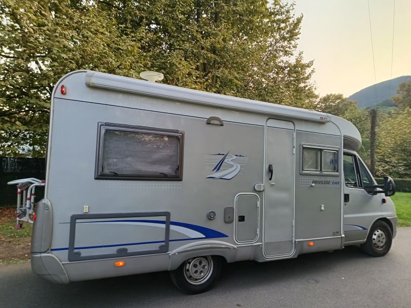 En venta Bürstner Privilege T605 - Fiat Ducato 2007 Gris 2007 Guipúzcoa foto 2