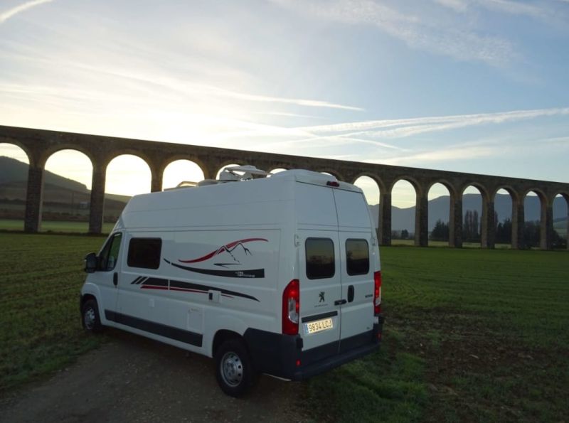En venta Peugot Camper 3.0 DIESEL 180CV Blanco 2015 Navarra foto 2