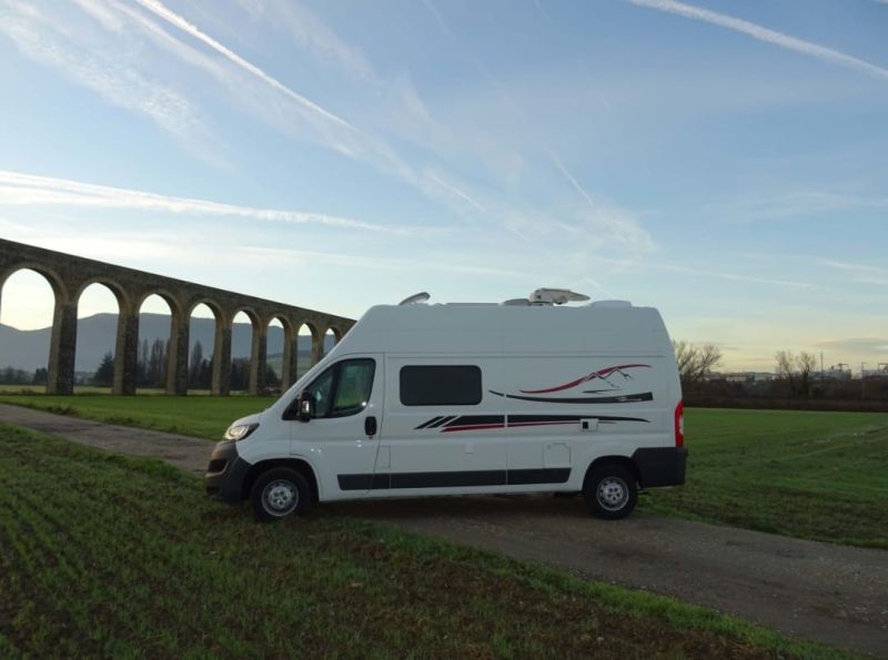 En venta Peugot Camper 3.0 DIESEL 180CV Blanco 2015 Navarra foto 3