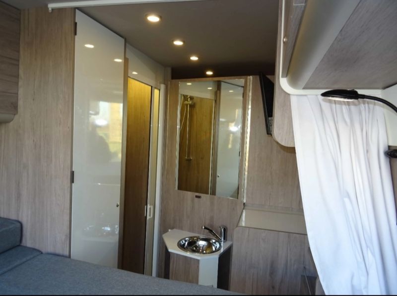 En venta Peugot Camper 3.0 DIESEL 180CV Blanco 2015 Navarra foto 10