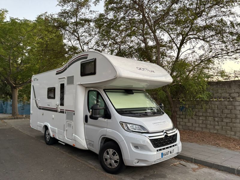 En venta Giotti LineGlobecar Siena 440 Blanco 2023 Cádiz foto 2