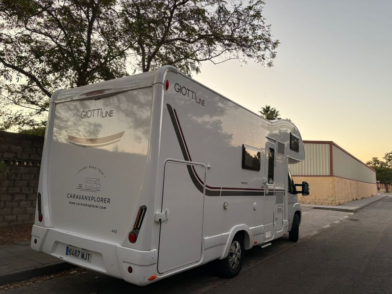 En venta Giotti LineGlobecar Siena 440 Blanco 2023 Cádiz foto 4