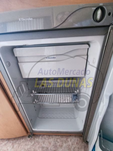 En venta Sunroller Queen Blanco 2002 Alicante foto 7