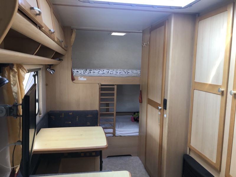 En venta TEC Travel King 495 Blanco 2003 Barcelona foto 3