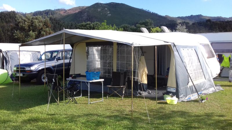 En venta Sunroller SUN ROLLER QUEEN 440T2 Gris 2004 Navarra foto 3