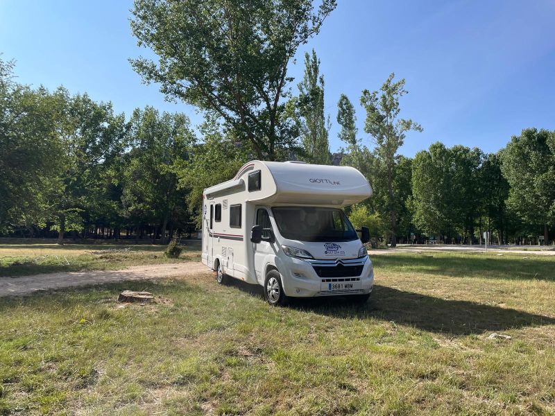En venta Giotti LineGlobecar SIENA 435 Blanco 2022 Granada foto 1